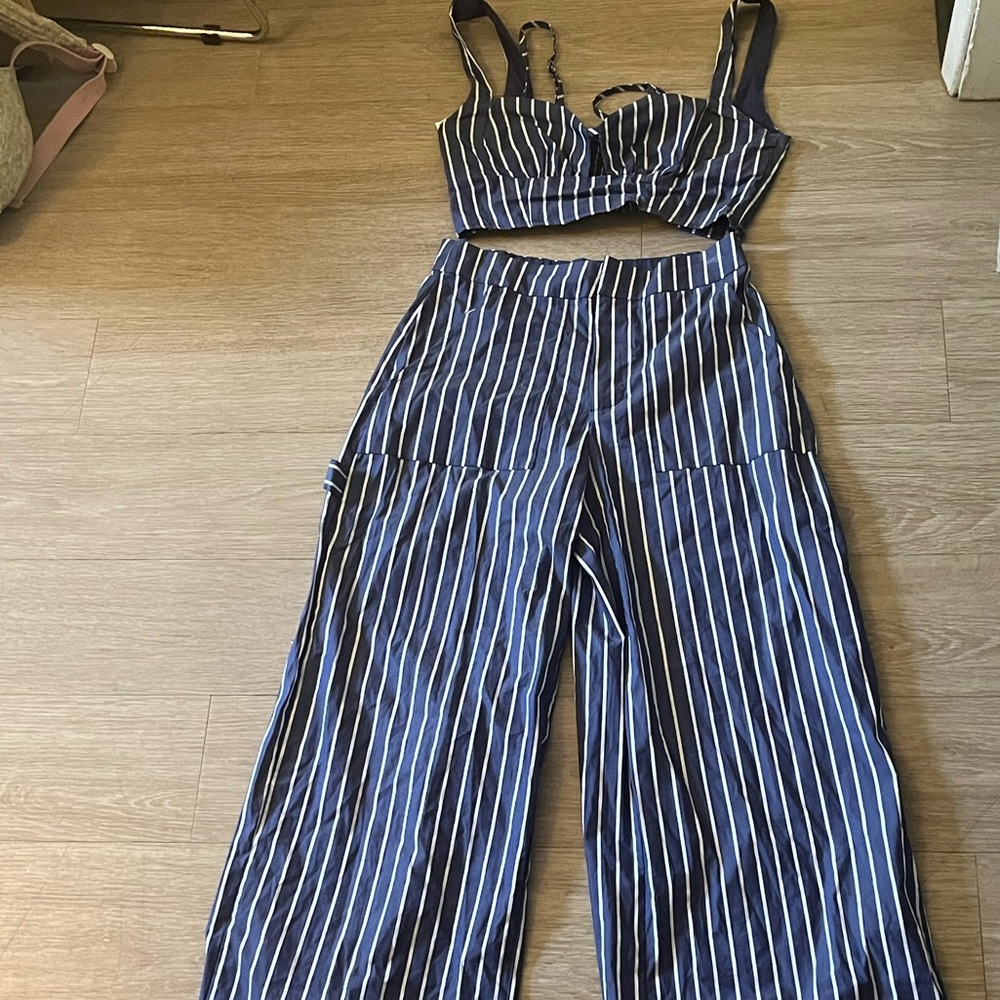Forever 21 Women’s Small Striped Blue and White Matching Set